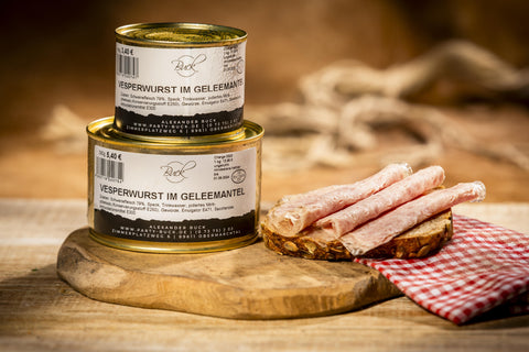 Vesperwurst im Geleemantel